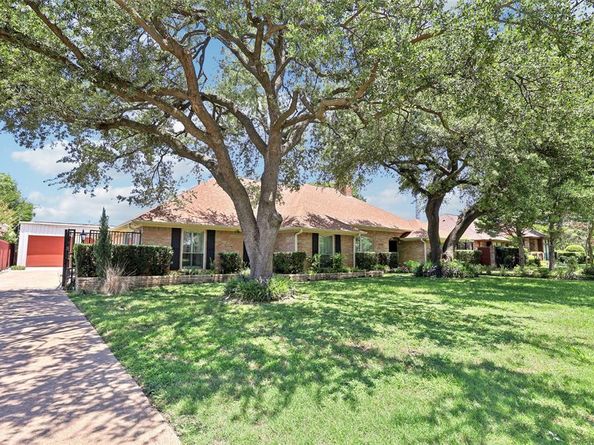 5425  Northmoor Drive , Dallas Texas 75229