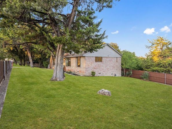 3528 S Hampton Road , Dallas Texas 75224