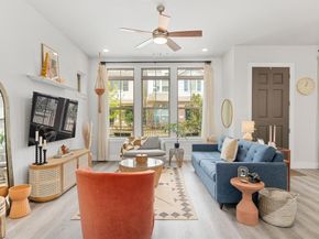 1065  Manacor Lane , Dallas Texas 75212