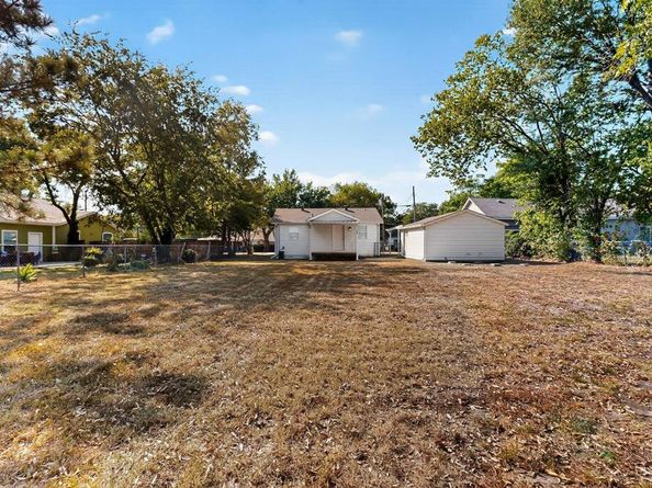 830  Carver Street , Mesquite Texas 75149