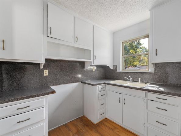 102  San Saba Avenue , Benbrook Texas 76126