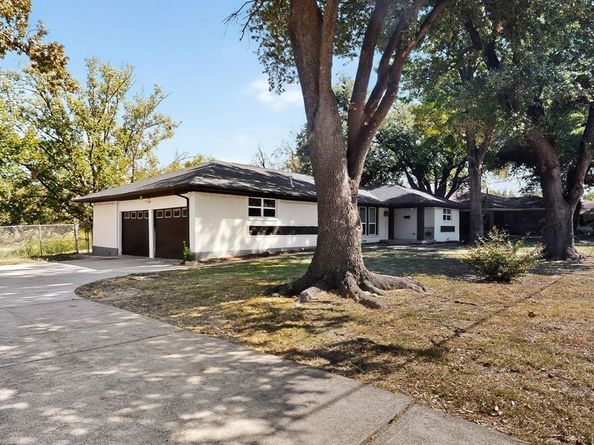 1828  Riverway Drive , Dallas Texas 75217