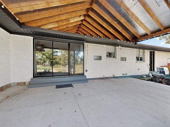 1828  Riverway Drive , Dallas Texas 75217