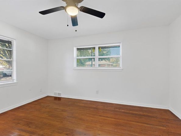 1828  Riverway Drive , Dallas Texas 75217