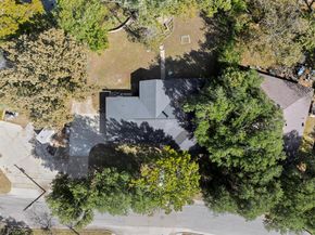 1828  Riverway Drive , Dallas Texas 75217