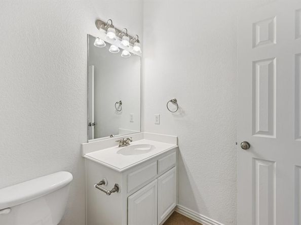 11295  Apple Valley Drive , Frisco Texas 75033