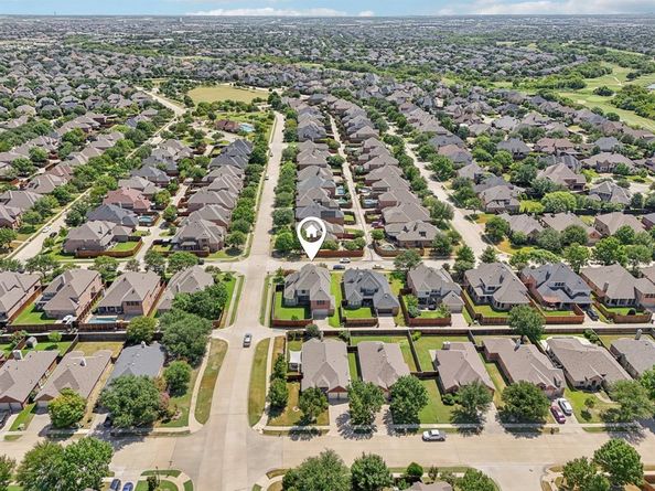 11295  Apple Valley Drive , Frisco Texas 75033