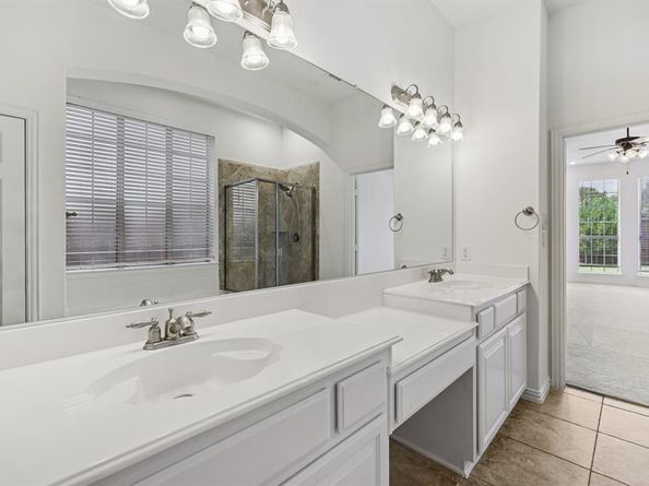 11295  Apple Valley Drive , Frisco Texas 75033