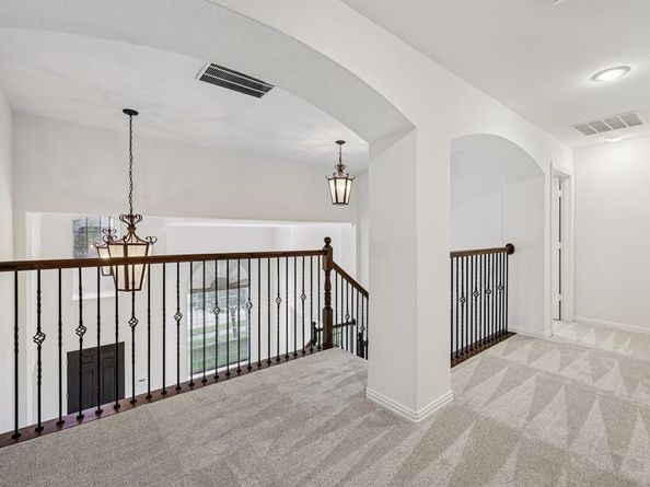 11295  Apple Valley Drive , Frisco Texas 75033