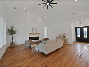 242  Oakwood Drive , Lancaster Texas 75146