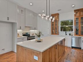 242  Oakwood Drive , Lancaster Texas 75146