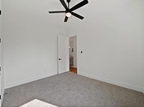 242  Oakwood Drive , Lancaster Texas 75146