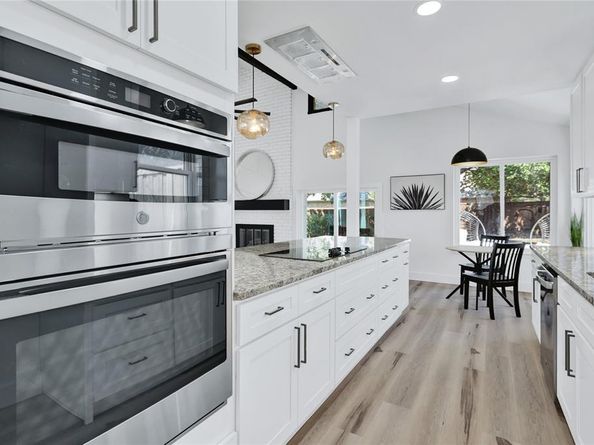 1441  Lincoln Drive , Carrollton Texas 75006