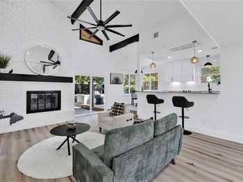 1441  Lincoln Drive 