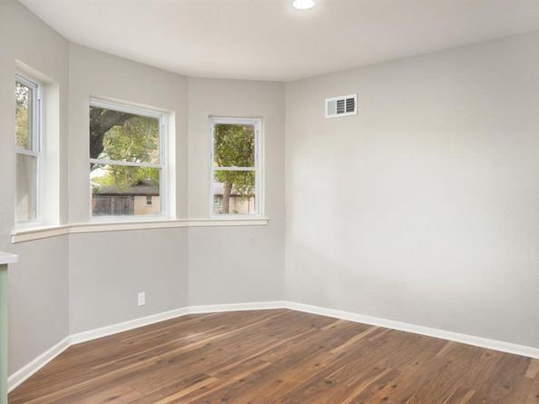 5700  Starling Circle , Haltom City Texas 76117