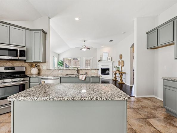 1416  Clayton Lane , Celina Texas 75009