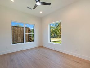 2203  Hondo Avenue  106, Dallas Texas 75219