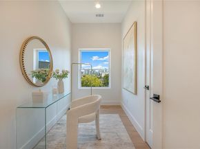 2203  Hondo Avenue  106, Dallas Texas 75219