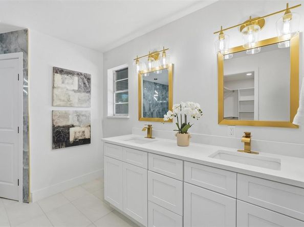 5209  Elkridge Drive , Dallas Texas 75227