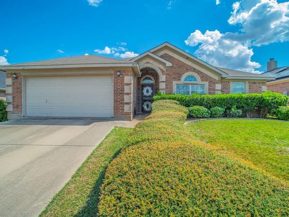 1634  Powder Horn Lane , Arlington Texas 76018