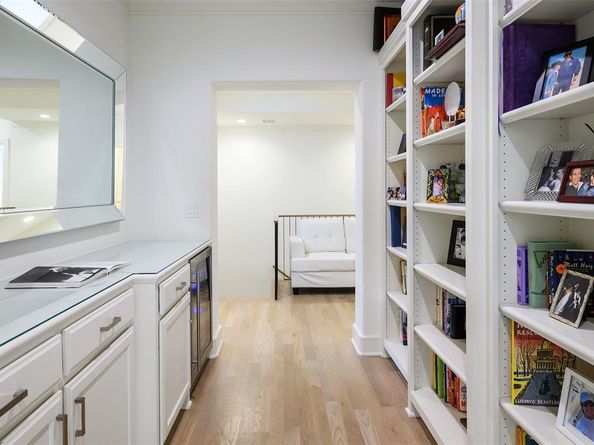 4254  Ridge Road , Dallas Texas 75229