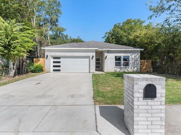 4715  Ramey Avenue , Fort Worth Texas 76105
