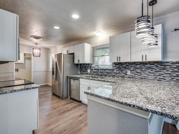 6701  Gary Lane , Fort Worth Texas 76112