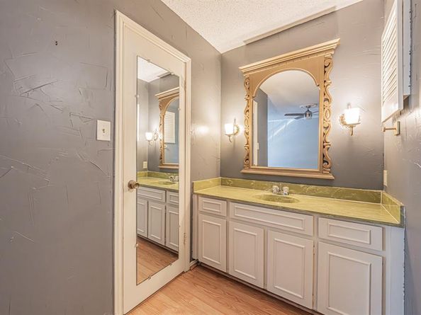15927  Preston Road  1005, Dallas Texas 75248