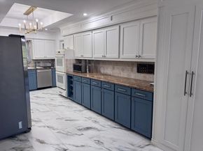 1009  Rochelle Boulevard , Irving Texas 75062