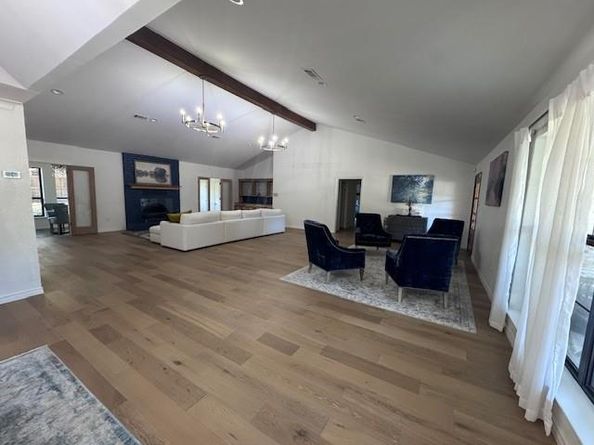 1009  Rochelle Boulevard , Irving Texas 75062