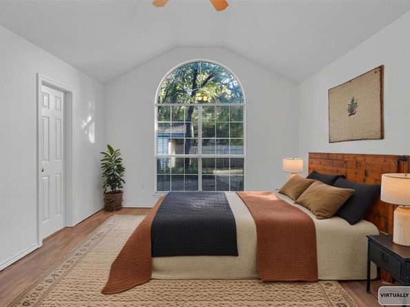 1108  Pine Ridge Drive , Azle Texas 76020