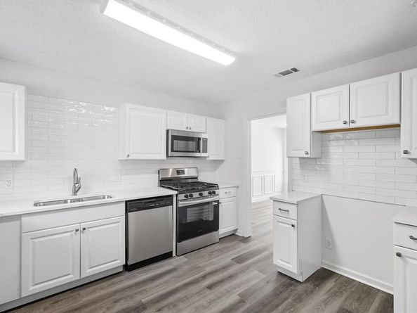 5025  Cedar Hill Road , Fort Worth Texas 76116