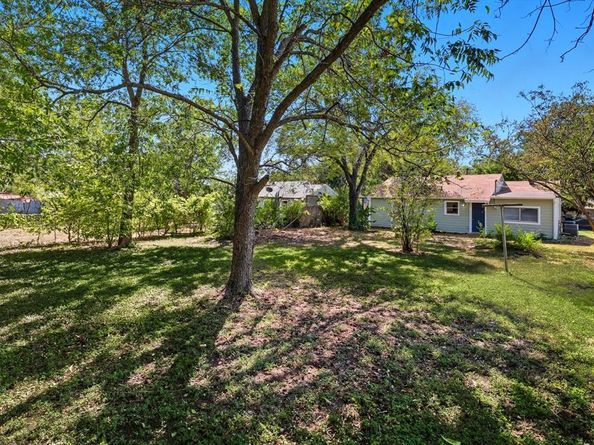 5025  Cedar Hill Road , Fort Worth Texas 76116