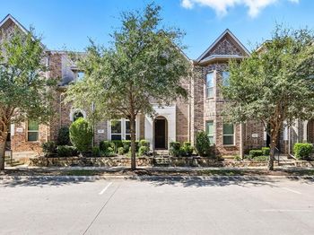 4217  Broadway Avenue 