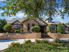 2813 S Country Club Road , Garland Texas 75043