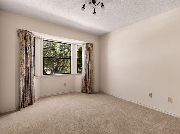 2813 S Country Club Road , Garland Texas 75043