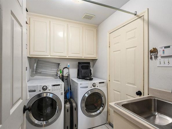 5924  Canberra Lane , Arlington Texas 76017