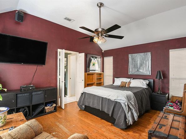 5924  Canberra Lane , Arlington Texas 76017