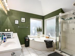 5924  Canberra Lane , Arlington Texas 76017