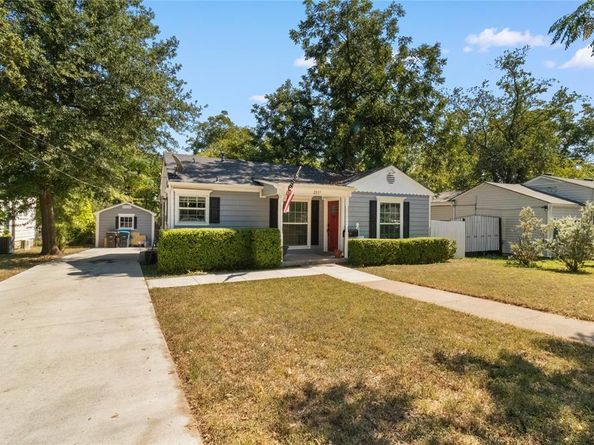 2837  Hunter Street , Fort Worth Texas 76112