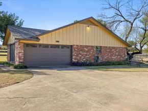 217  Gatewood Circle E, Burleson Texas 76028