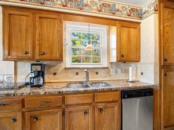 217  Gatewood Circle E, Burleson Texas 76028