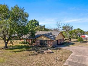 217  Gatewood Circle E, Burleson Texas 76028
