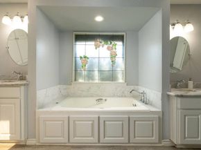 500  Green River Trail , Fort Worth Texas 76103