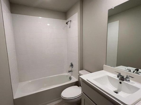 8436  HOLLYMEAD Lane , Fort Worth Texas 76131