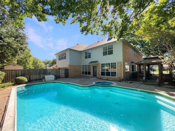 6804  Savannah Lane , Fort Worth Texas 76132