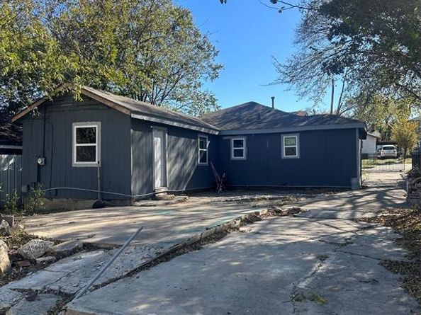 1117 E Harvey Avenue , Fort Worth Texas 76104