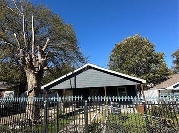 1117 E Harvey Avenue 