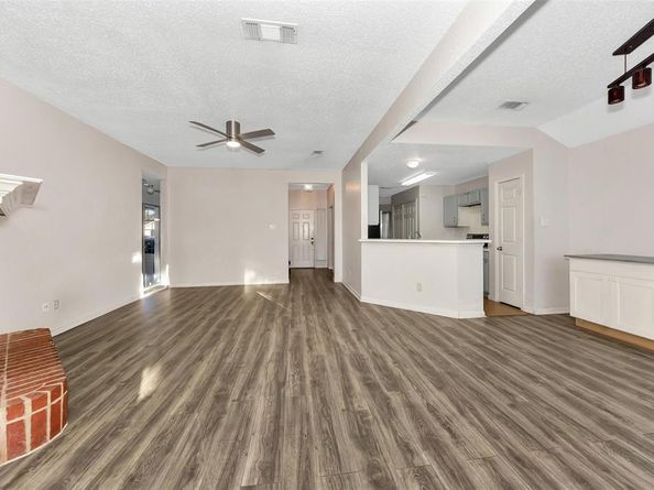 1723  Stewart Street , Cedar Hill Texas 75104