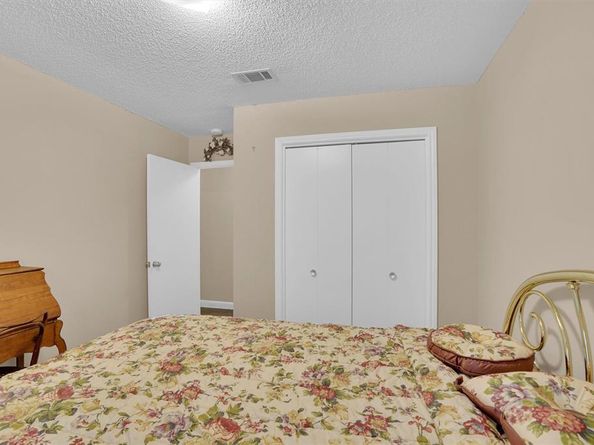 3541  Wedgworth Road S, Fort Worth Texas 76133